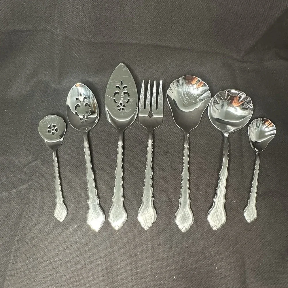 ONEIDA CELLO Serving Set 13 Casserole Pierced Pie Gravy Sugar Jelly Solid Spoons